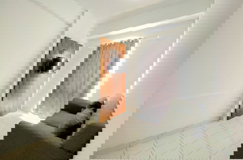 Foto 18 - Simply Look 1Br With Extra Room Patraland Urbano Apartment