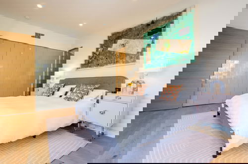 Foto 45 - North Vista by Avantstay Stylish Villa in Weho, Walk to Melrose, Pool+hot Tub