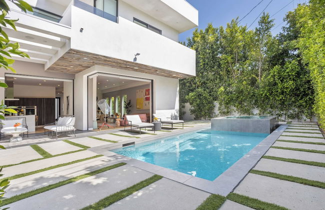 Luxe Weho Villa, Walk to Melrose Ave, Pool + Hot Tub North Vista by Avantstay - Foto 50