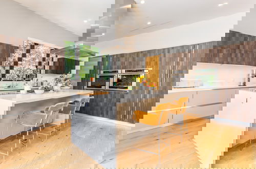 Foto 26 - North Vista by Avantstay Stylish Villa in Weho, Walk to Melrose, Pool+hot Tub