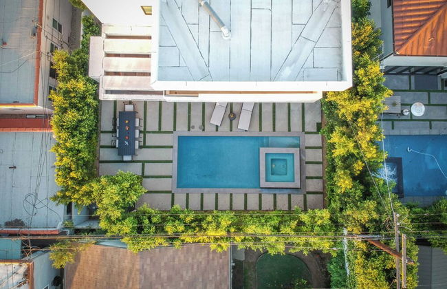 Luxe Weho Villa, Walk to Melrose Ave, Pool + Hot Tub North Vista by Avantstay - Foto 52
