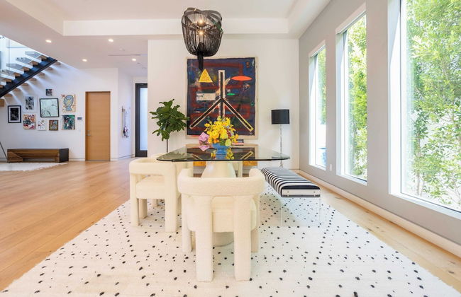 Luxe Weho Villa, Walk to Melrose Ave, Pool + Hot Tub North Vista by Avantstay - Foto 13