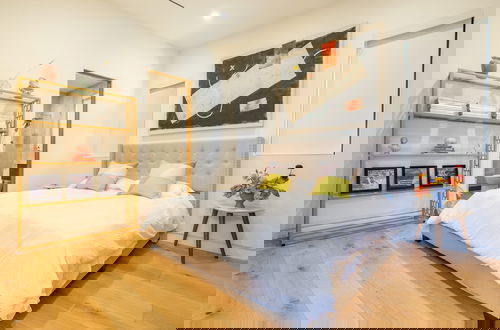 Foto 54 - North Vista by Avantstay Stylish Villa in Weho, Walk to Melrose, Pool+hot Tub