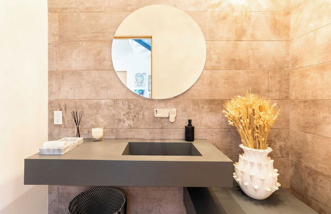 Luxe Weho Villa, Walk to Melrose Ave, Pool + Hot Tub North Vista by Avantstay - Foto 22