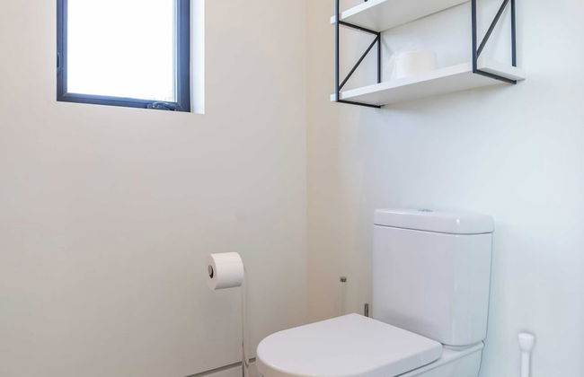 Luxe Weho Villa, Walk to Melrose Ave, Pool + Hot Tub North Vista by Avantstay - Foto 42