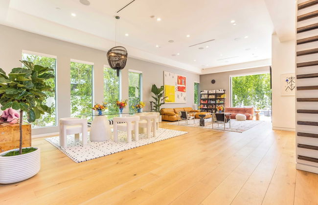 Luxe Weho Villa, Walk to Melrose Ave, Pool + Hot Tub North Vista by Avantstay - Foto 11