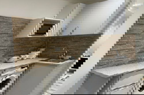 Photo 8 - Studio Flat in London