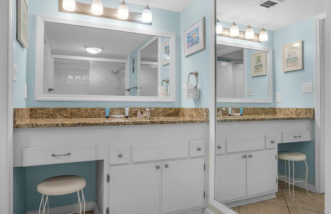 Shoreline Towers 1024 - Photo 13