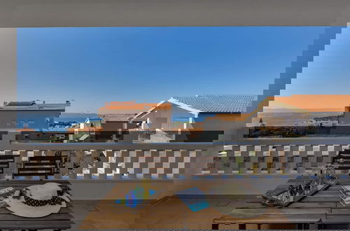 Photo 1 - Prgo - With View and Parking - A1