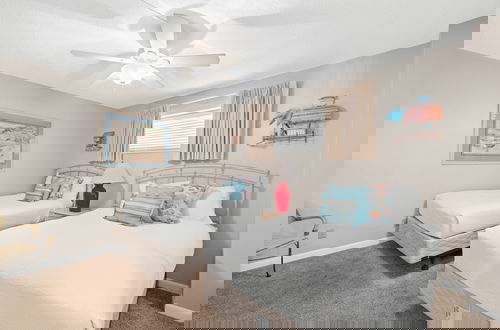 Foto 3 - Summerhouse Beach Resort by PHG