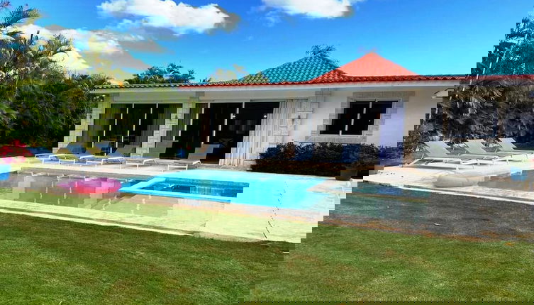 Foto 1 - Seasideserenity - Luxury Villa Steps From The Beach