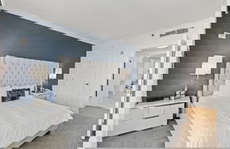 Foto 3 - Luxury apt with Bay View at Miami Beach