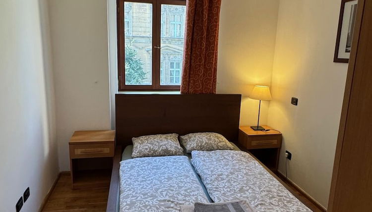 Photo 1 - Captivating 1-bed Apartment in Praha