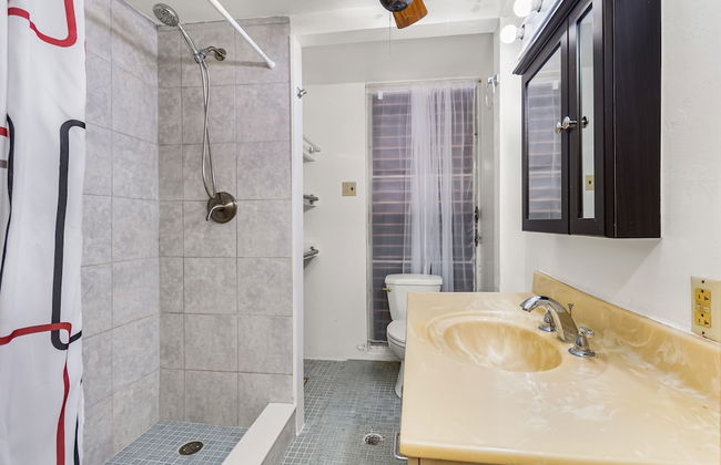 Yours For The Asking- Cozy, Caribbean, Condo 2 Bedroom Condo by RedAwning - Photo 11