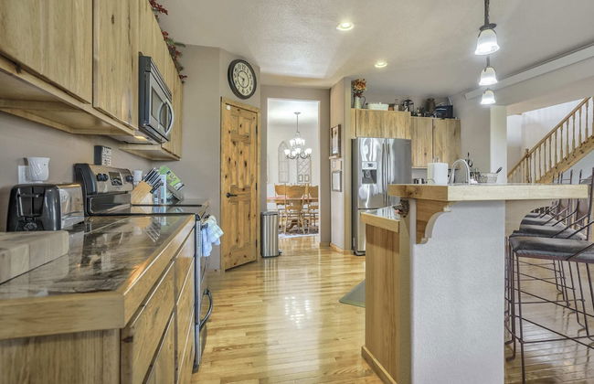 4BD Quiet Ranch Setting Historical Canyon Views - Photo 17
