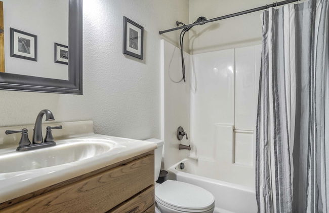 4BD Quiet Ranch Setting Historical Canyon Views - Photo 31