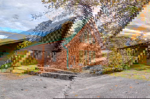 Foto 44 - Ern819 - Mountain Majesty - Great Location! Close To All The Action! 5 Bedroom Cabin by RedAwning
