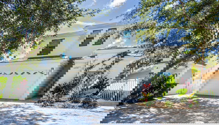 Photo 1 - Sorrento Luxury Vacation Home: Expansive 5-Bedroom, 4.5-Bath Retreat with Private Pool, Hot Tub, and Pet-Friendly Accommodations – Just a Short Walk from Stunning Vanderbilt Beach