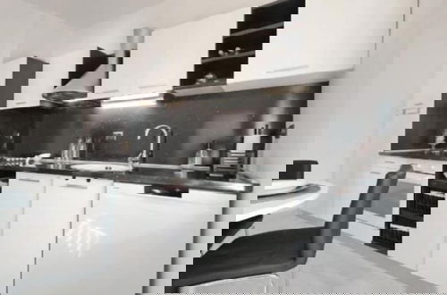 Foto 8 - Max - Luxurious With Pool - A1