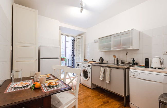 New Listing La Magnolia A C Balcony Office Piazza Navona Spanish Steps - Foto 5