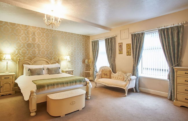 Host Stay Regency Mansions Apartment - Foto 25