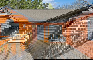 Foto 1 - Majestic Valley View 3 Bedroom Cabin by RedAwning