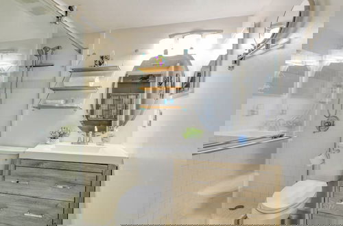 Photo 10 - Ocean and Racquet #5217
