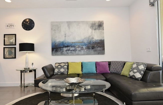 Beautiful 3-bed 10 Minutes From Disney-17440 Serenity Resort 3 Bedroom Townhouse by RedAwning - Foto 10