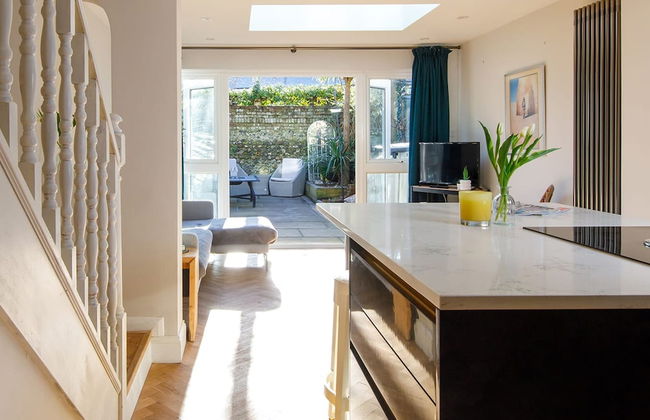 Terraced Townhouse Close to City Centre - Foto 8