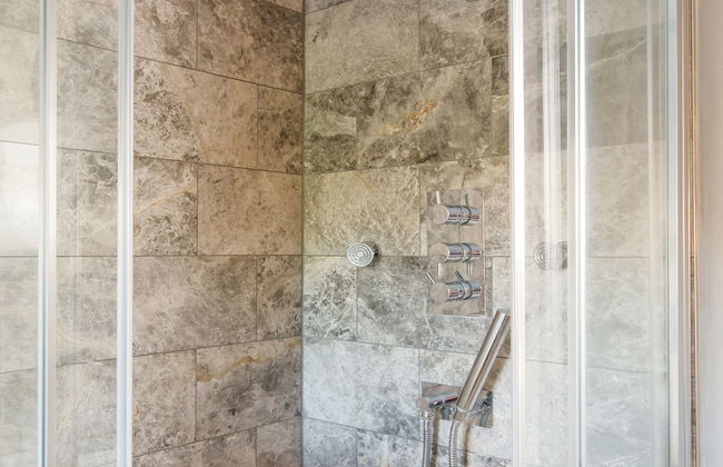 Terraced Townhouse Close to City Centre - Foto 25
