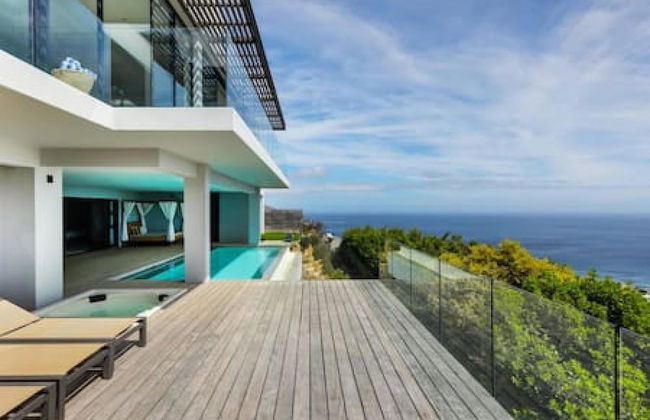 Luxurious Holiday Villa w Views Pool Jacuzzi Halo Villa - Photo 4