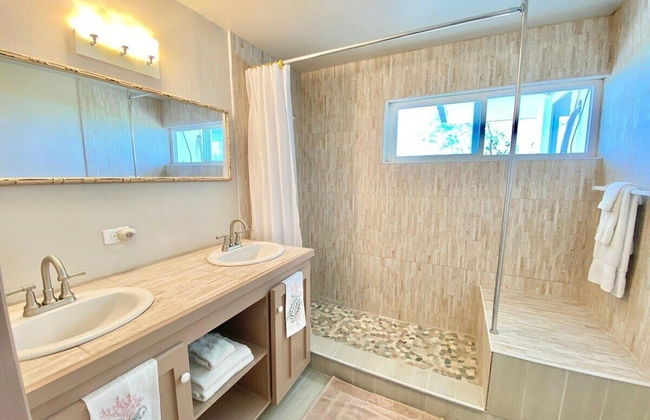 On The Rocks 5 Bedroom Home - Photo 19