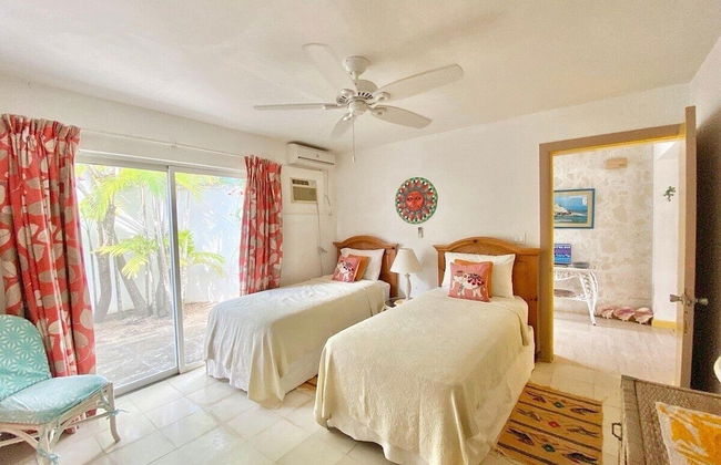 On The Rocks 5 Bedroom Home - Photo 7