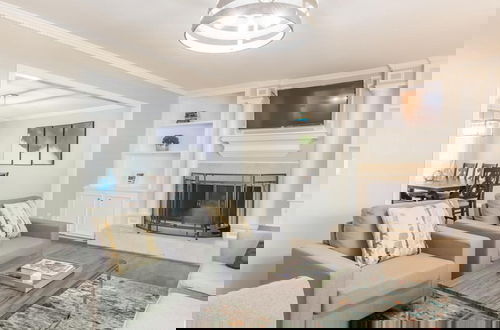 Foto 5 - Beautiful Large Newly Renovated 5 Bedroom House
