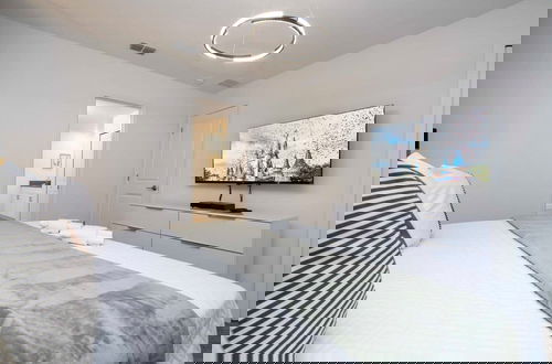 Foto 41 - Ultimate Luxury Retreat-star Wars Game Room More