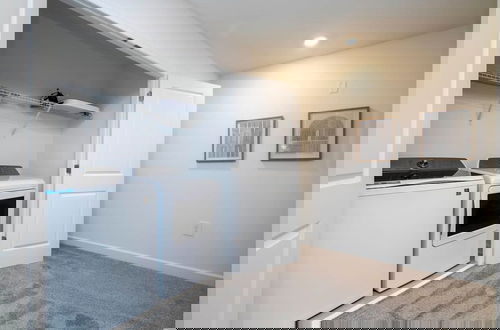 Foto 70 - Ultimate Luxury Retreat-star Wars Game Room More