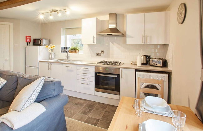 Host Stay Cosy Cottage - Photo 4
