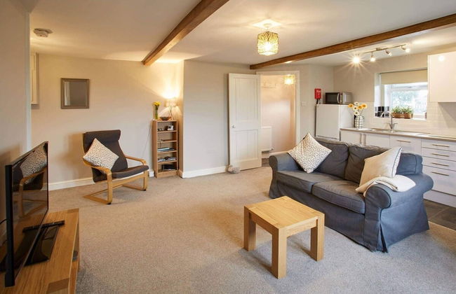 Host Stay Cosy Cottage - Photo 8