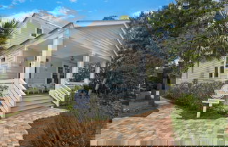 Foto 1 - Sleeps 8; Community Pool, 5 Minute Walk to Beach Access