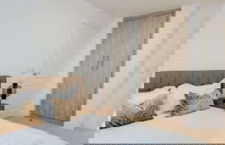 Photo 1 - Tranquil 4-bed Oasis Modern Chic