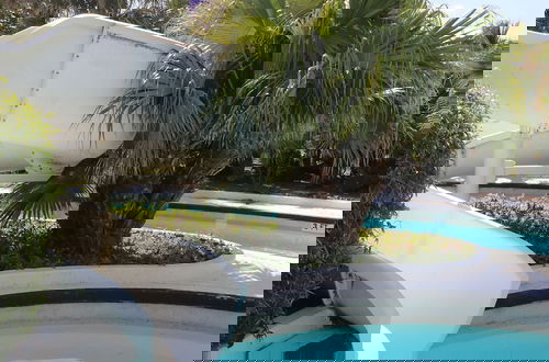 Foto 38 - Beachfront Laid Back and Luxurious Diamond Beach Condo