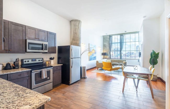 Sosuite 2BR Penthouse w W D Gym On-site Bar - Foto 9