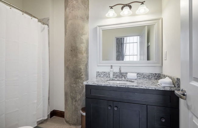 Sosuite 2BR Penthouse w W D Gym On-site Bar - Foto 18