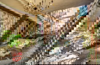 Foto 1 - White Mirror Apartment