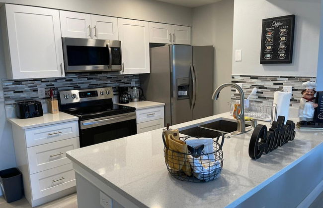Grand Executive 3BD Condo Apartment Near Disney Parks 4 - Foto 17