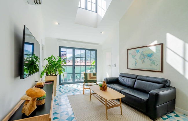 w Cozy 1BR in Santa Ana - Photo 1