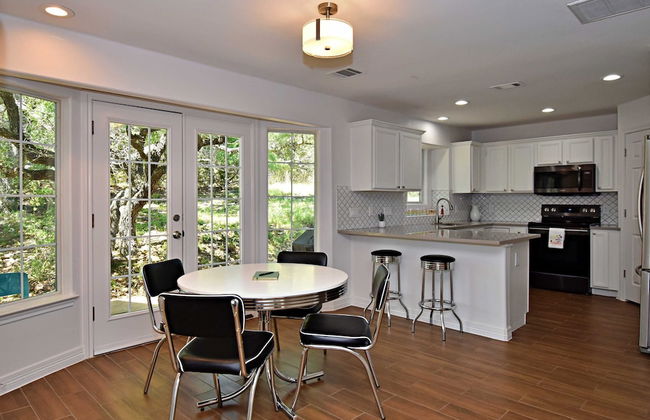 Dreamy Dripping Springs Near Parks, Hiking & More! - Foto 14