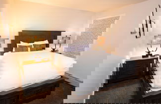 Foto 3 - Modern & Updated Winterplace 3br- Sleeps 12 3 Bedroom Condo by RedAwning