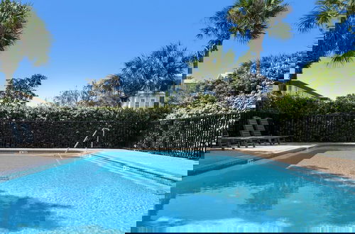 Foto 38 - Private Pool, Golf Cart, Steps to the Beach