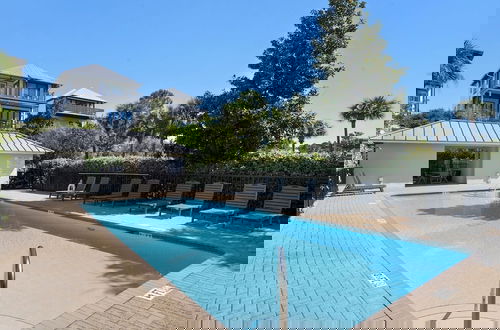Foto 37 - Private Pool, Golf Cart, Steps to the Beach